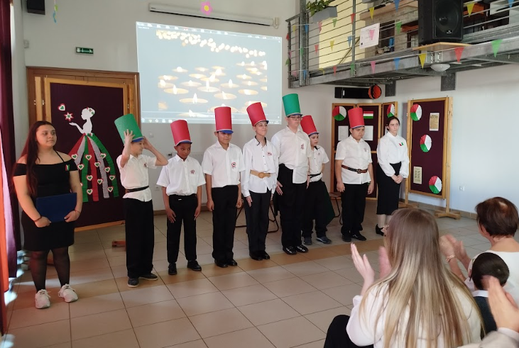 Ünnepi műsor Iskolánkban…  kiemelt kép